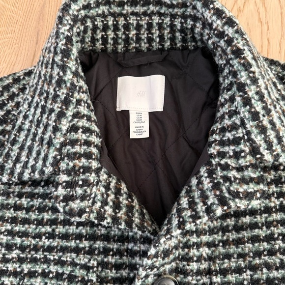 H&M Shacket Green Black Plaid Padded Quilted Women’s Medium - Picture 3 of 5